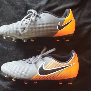 Youth boys soccer cleats